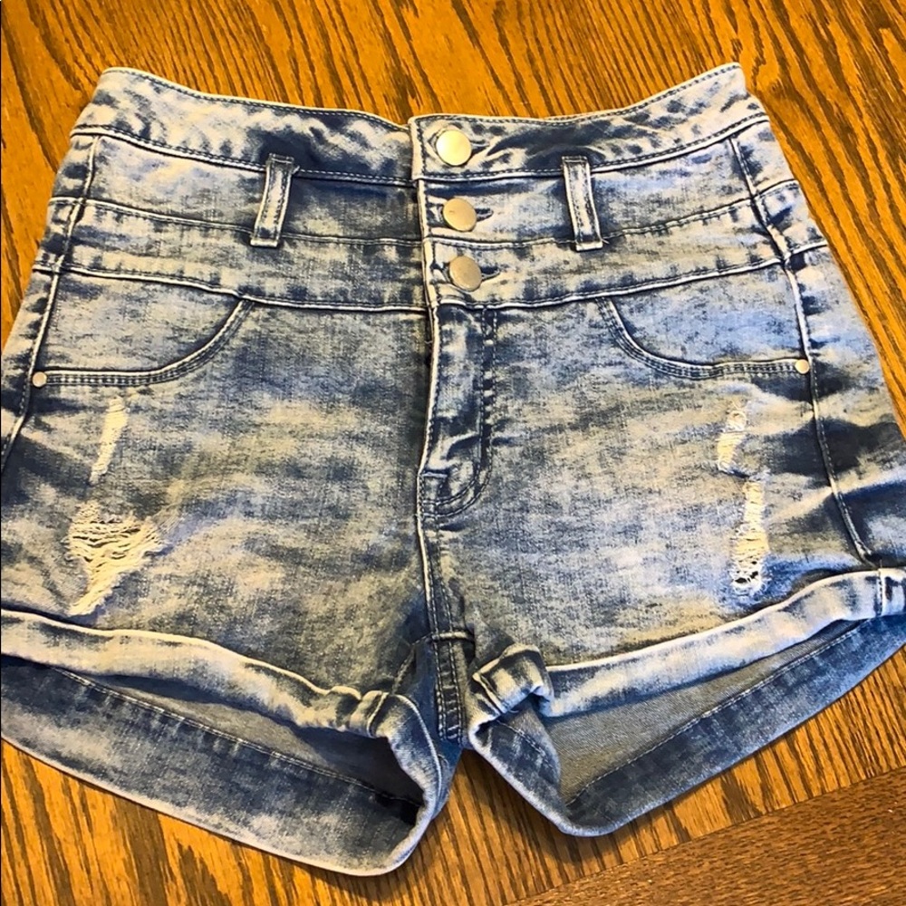 Women’s jean shorts